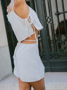 SHEIN Unity 复古夏季条纹套装，搭配系带上衣和裹身迷你裙 - 杏色 - 查看 2