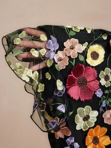 Amorya 女士优雅V领盖袖收腰修身高端黑色撞色刺绣3D花朵阔腿裤，适合多种场合日常穿着 - 彩色 - 查看 10