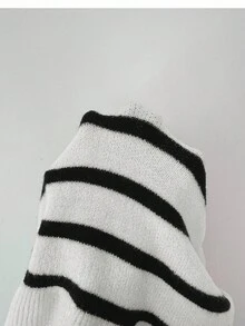 Elenzga V领条纹金属纽扣装饰女式长袖毛衣裙 - 黑與白 - 查看 7