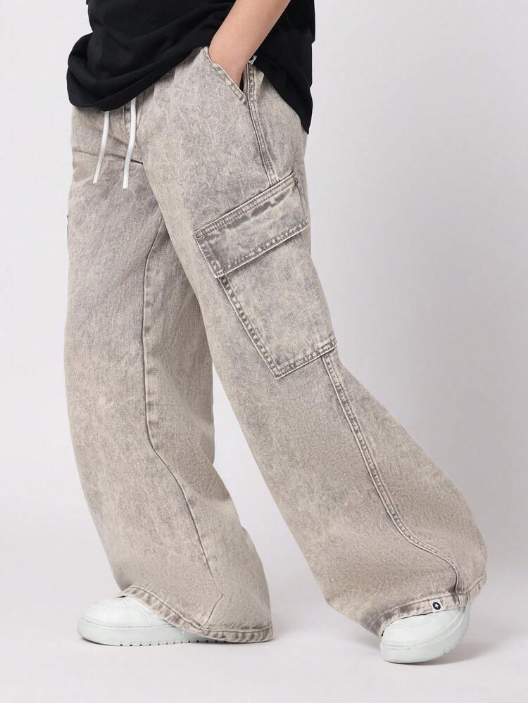 Wide Leg Denim Jeans With Slanted Cargo Pockets
