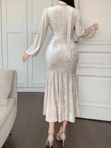 DAZY 女士优雅纯色V领鱼尾中长连衣裙，秋季长袖连衣裙，奢华舞会礼服，闪亮连衣裙 - 米色 - 查看 2