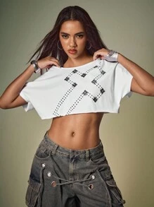 Shutterstock Y2Kool White, Casual, Loose, Punk, Goth, Cross, Chain Decor Women Cropped Oversized Asymmetric Crew Neck T-Shirt, Suitable For Summer Off The Shoulder Top Party Top - White - View 8