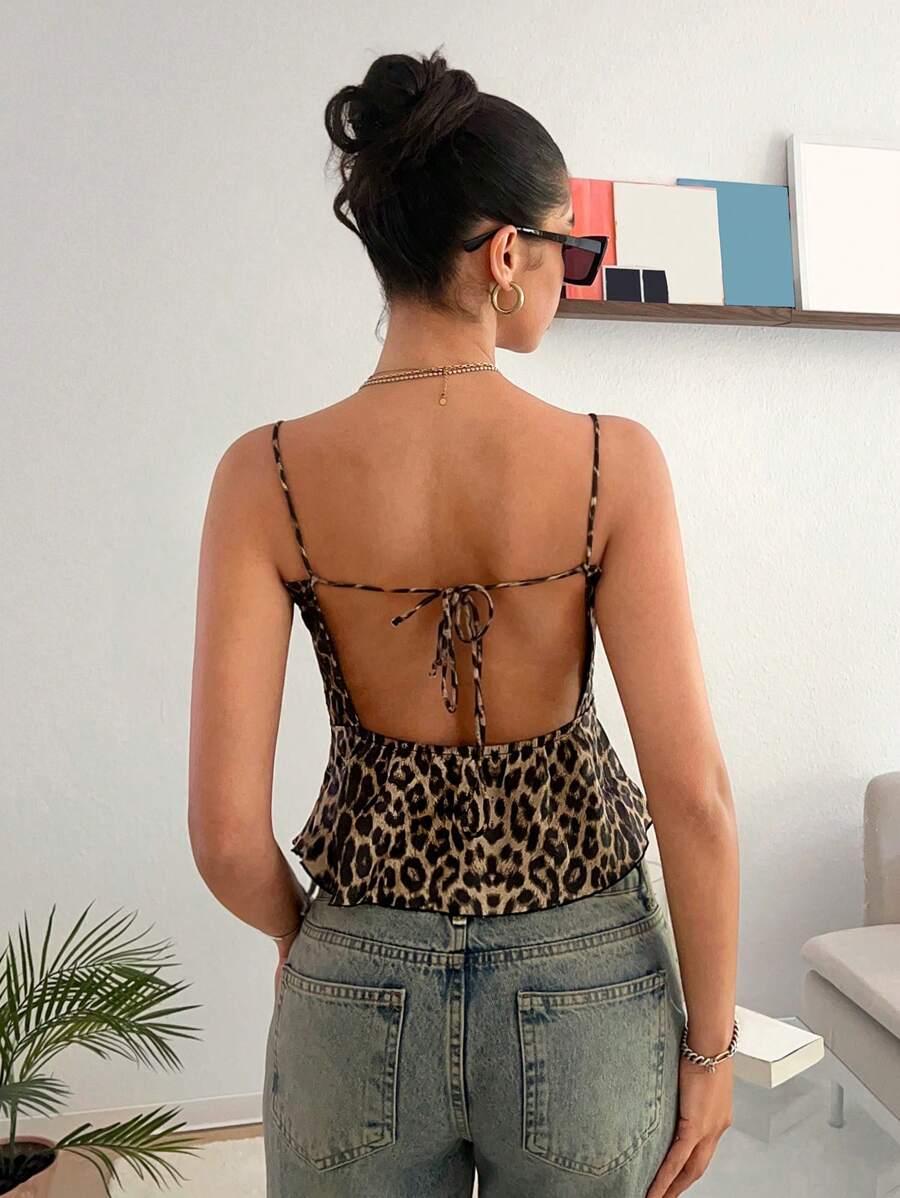 SHEIN EZwear Blusa con estampado de leopardo, escote halter sin espalda y lazo atrás, nuevo estilo para señoras - Marrón - Ver 1