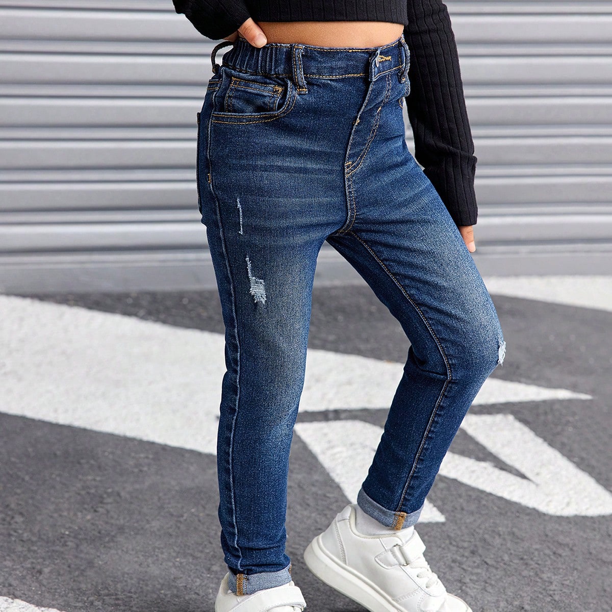 Jeans de mezclilla azul vintage rasgados para niñas, genial para el Día de Acción de Gracias, otoño e invierno