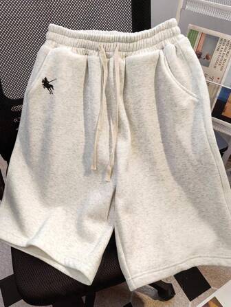 Nouveaux shorts bermudas droits de style campus couleur unie, style sportif casual avec broderie de cheval pour femmes