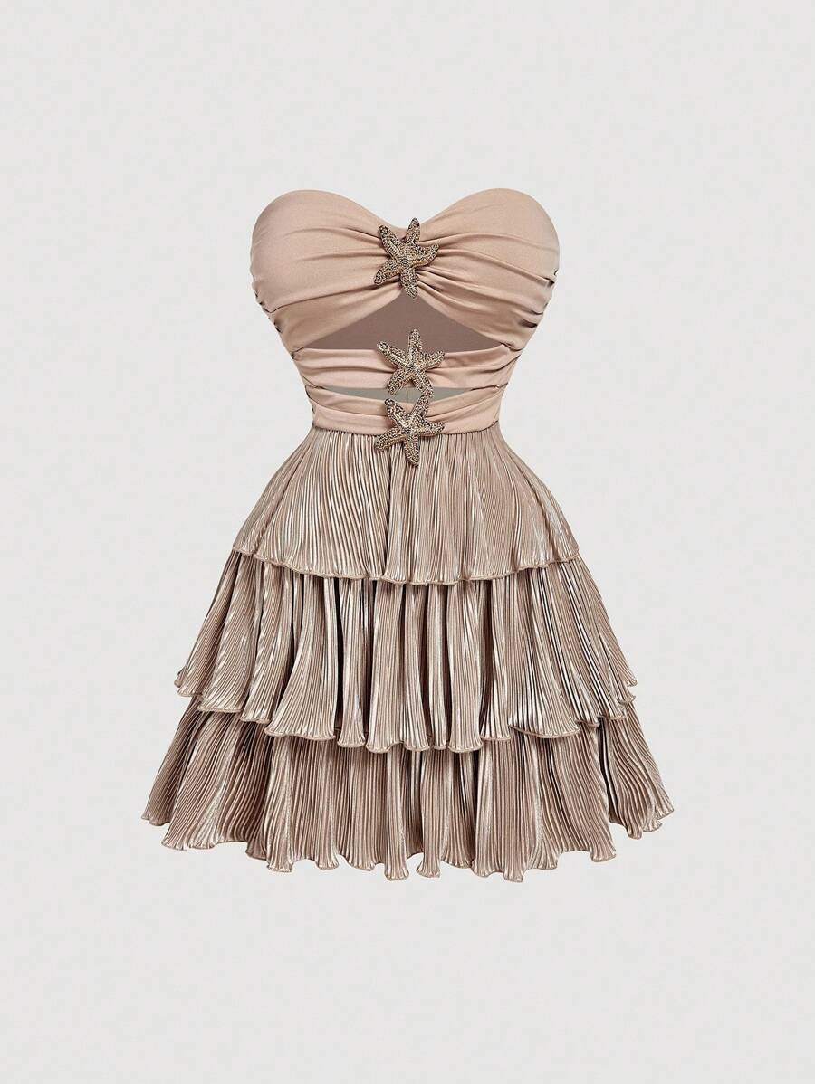 SHEIN MOD 加大码露肩镂空金属星星装饰多层下摆连衣裙，波西米亚风、街头服饰、约会之夜、热带风、度假、单身女郎、性感、女装连衣裙 - 卡其色 - 查看 1