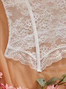 SHEIN 1pc Women's Solid Color Lace Sexy Sheer Bra, Going Out