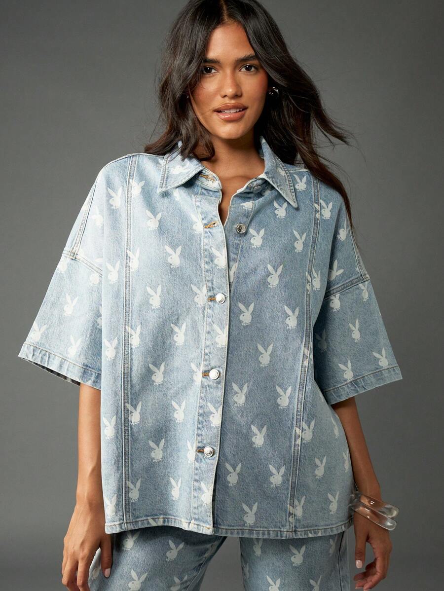 Missguided x Playboy Áo sơ mi denim oversized light wash in logo chú thỏ cổ bẻ cài nút dài phong cách đường phố Y2K cổ điển, bộ sưu tập thu đông - Rửa nhẹ - Xem 1