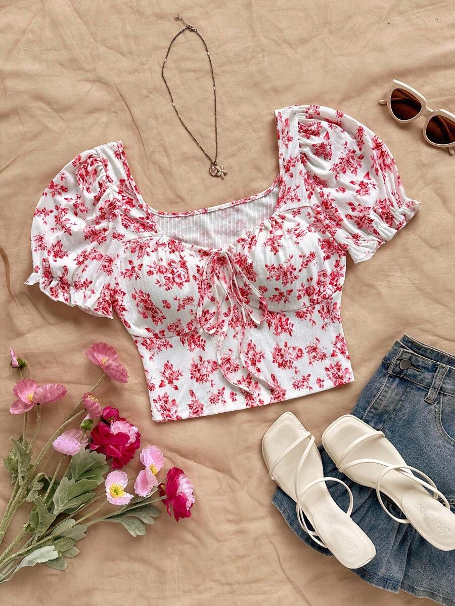 Soleia 大码女式浪漫花卉印花甜心领泡泡袖荷叶边系带上衣 - 彩色 - 查看 1