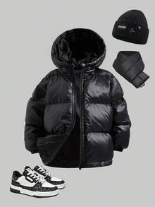 SHEIN Pikowany, ocieplany, gruby, ciepły zimowy płaszcz dla chłopców z wysokim kołnierzem i kapturem, odpowiedni do zabawy w pomieszczeniach, na zewnątrz i na śniegu