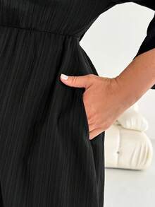 SHEIN Essnce Plus Size Women's Spring And Autumn Fashion Casual Loose Comfortable Daily V-Neck Textured Fabric Waist Black Long Sleeve Mid-Length Dress With Pockets,Fall Outfits,Church Clothes For Women,Fall Clothes For Women