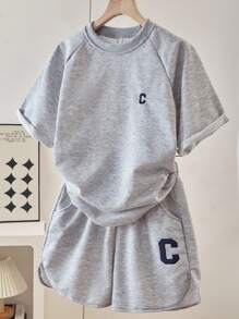 青少年女孩休闲街头风格运动字母刺绣插肩袖宽松 T 恤和短裤套装，夏季 - 灰色 - 查看 1