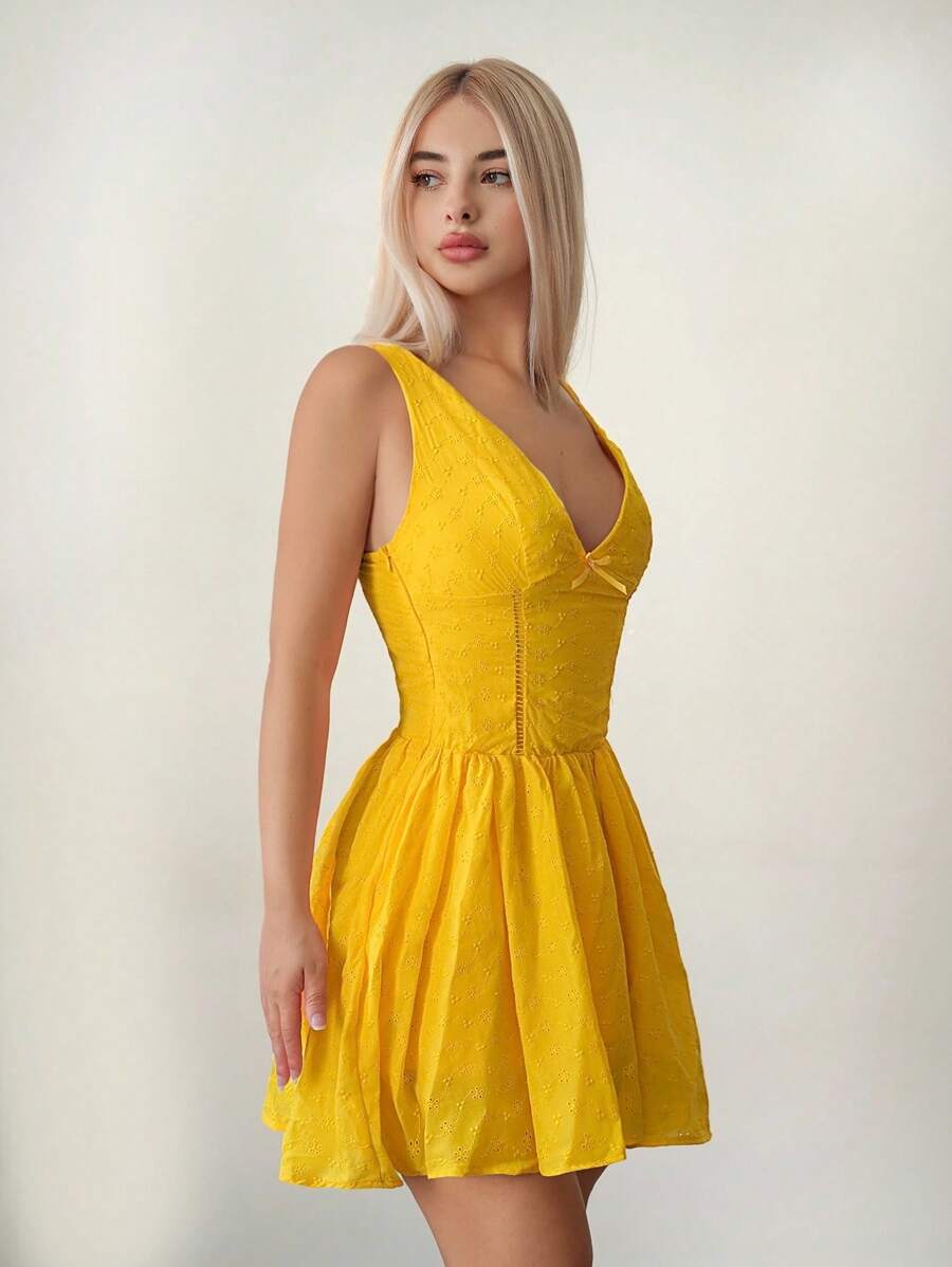 Sweetina Vestido mini de mujer amarillo con bordado, decoración de lazo, cuello en V, corte A, estilo pastoral elegante de verano - Amarillo - Ver 1