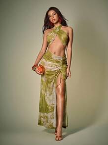 Shutterstock Vestido de mujer con estampado de teñido anudado, escote halter y abertura lateral, para usar de vacaciones, en la playa, en sesiones fotográficas, como atuendo hawaiano o para fiestas - Verde - Ver 3