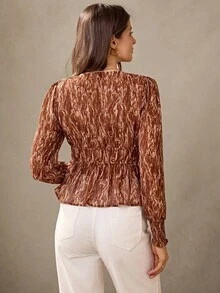 Wildy Blusas elegantes para mujer con estampado de gasa marrón, blusas con cuello en V y cinturón de color borgoña, blusas con estampado de leopardo, blusas rojas, blusas elegantes para fiestas, graduaciones y eventos sociales de manga larga
