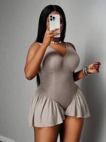 Slaydiva 2025 New Women's Plus Size Casual Street Sports Sleeveless Deep U-Shaped Vest Short Wide Leg Women's Jumpsuit, Khaki Color, Suitable For Music Festivals, Western Style, Nomadic Style, Birthday Parties, Graduation Season, Student Wear, Daily Outings, Versatile, Casual Style, Vacations, Cruise Travel, Beaches, Sunbathing, Popular Internet Celebrities, Minimalist Leisure, Street Wear