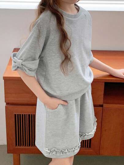 SHEIN Girl (Plus Size) Korean Style Sweatshirt & Wide Leg Shorts 2-Piece Set, Grey Design Pattern, Casual Sportswear