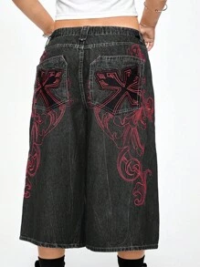 ROMWE Grunge Punk Spring/Summer Plus Size Vintage Street Style Back Pocket Floral Embroidery Pattern Loose Denim Capri Low Waist Shorts - Black - View 3