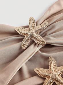 SHEIN MOD 加大码露肩镂空金属星星装饰多层下摆连衣裙，波西米亚风、街头服饰、约会之夜、热带风、度假、单身女郎、性感、女装连衣裙 - 卡其色 - 查看 3