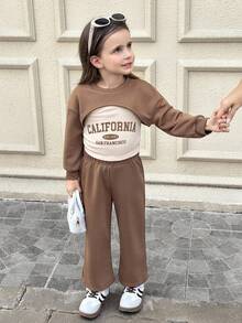 SHEIN Bộ ba món áo ba lỗ cổ tròn in họa tiết thể thao thường ngày cho bé gái & áo & quần dài ống rộng, trang phục thu đông, trang phục thường ngày, mùa tựu trường, trang phục mùa thu - màu nâu - Xem 5