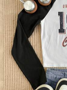 SHEIN 少女休闲复古1997印花黑白拼接短款修身圆领插肩袖套头T恤，春秋冬季90年代儿童复古女童90年代秋季