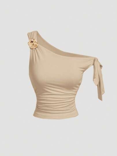 SHEIN MOD Top de tirantes para mujer con flor 3D metálica en forma de lazo en color caqui