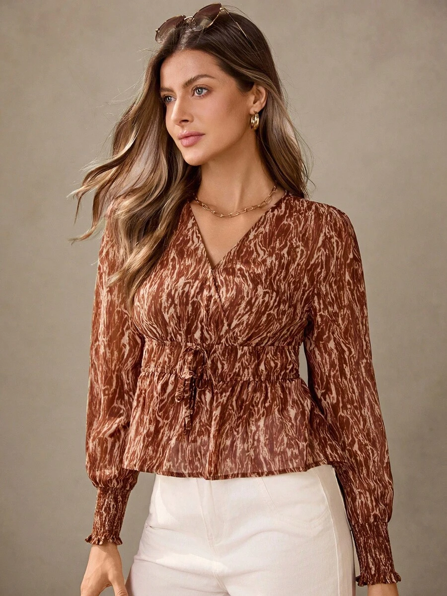 Wildy Blusas elegantes para mujer con estampado de gasa marrón, blusas con cuello en V y cinturón de color borgoña, blusas con estampado de leopardo, blusas rojas, blusas elegantes para fiestas, graduaciones y eventos sociales de manga larga