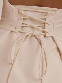 SHEIN BAE 秋季女士极简通勤交叉露背西装外套，通勤装，教师装，白色，露背马甲，性感出镜 - 米色 - 查看 7