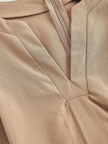 SHEIN MOD Váy xòe tay bồng xòe xẻ tà thanh lịch cỡ lớn, Đầm dự tiệc, Đầm dài đi làm duyên dáng cho mùa xuân/hè, Phong cách cung điện tối giản, Kỳ nghỉ thường ngày, Trang phục hàng ngày - Màu Khaki - Xem 3