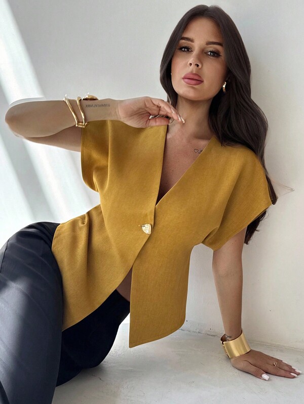Firerie Women's Elegant Simple Stylish Minimalist Versatile Daily Commuting Solid Color Turmeric Bat Sleeve Asymmetric Hem Casual Top High-End Commuter Minimalist Deconstructed Oversized Batwing Sleeve V-Neck Single-Breasted Asymmetric Hem Sleeveless Blouse, Business Casual Women/Teacher Top/Going Out Top/Back To School Season/Country Concert Outfit/Vintage Clothes Women/Teacher Outfits For Women/Business Casual Woman/Fall Women Clothes/Country Music Festival/Halloween Top /Stockholm Style/Old Money/Office Outfits