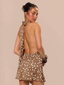 MUSERA 露背吊带低腰缎面波点迷你连衣裙，适合生日、毕业典礼、夏季假期、节日等场合，可爱休闲又不失优雅，是托斯卡纳阳光、伊比沙岛婚礼、海滩等场合的理想之选。 - 棕色 - 查看 4