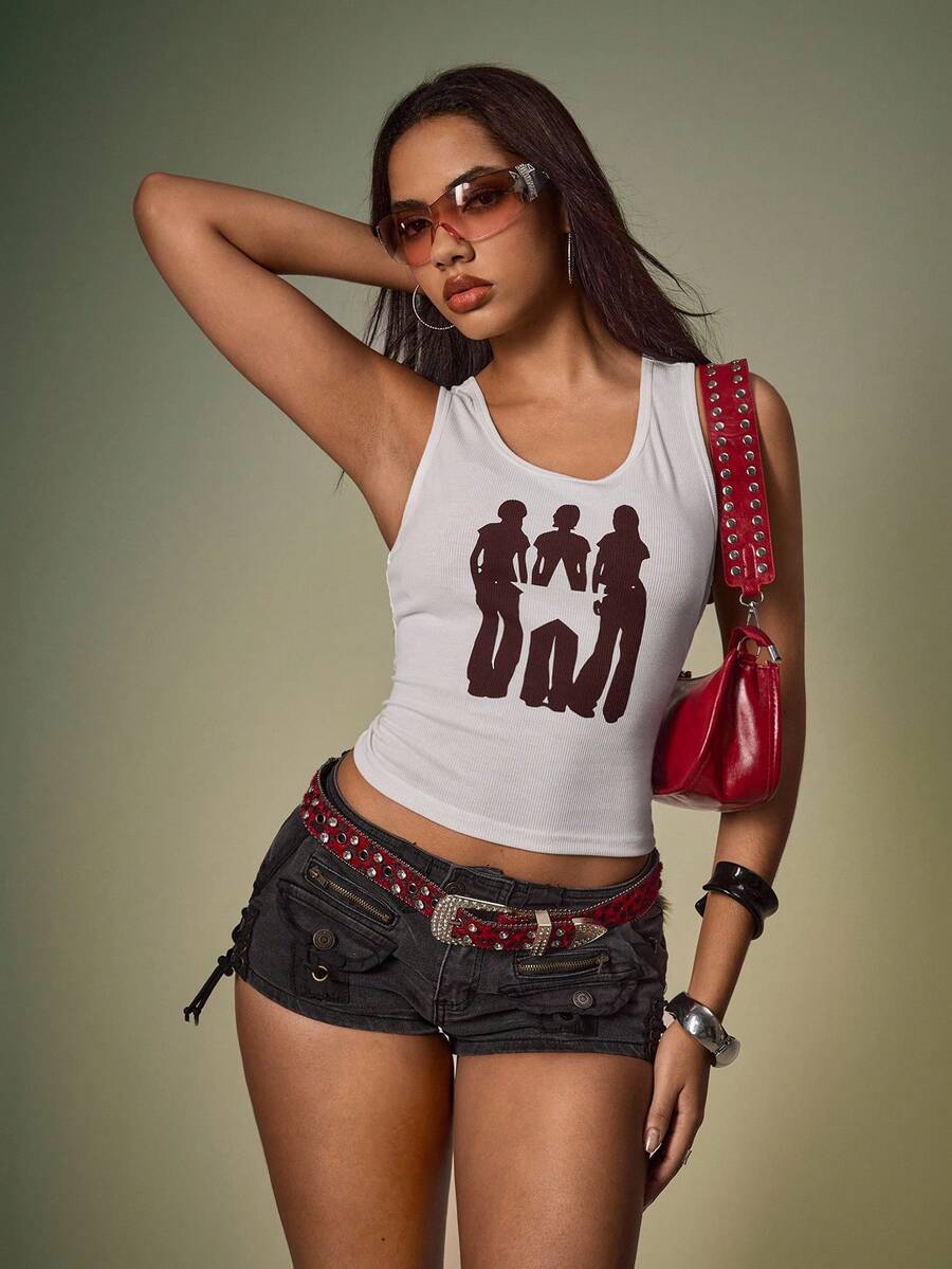 Y2Kool BiGraphic 女式修身朋克五角星印花性感吊带背心，休闲上衣，适合返校、度假、派对图案 T 恤，女式短款嬉皮上衣，Y2K 服装 - 白色 - 查看 1