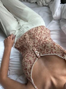 CovetEZ 女士碎花吊带背心，正面带纽扣，休闲修身款 - 紅色 - 查看 3