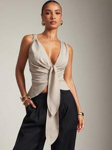 Hauture 女式休闲时尚褶皱 V 领无袖背心 - 卡其色 - 查看 1