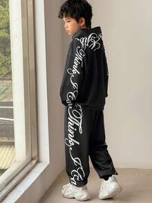SHEIN 2 件 Tween Boy 休闲街头字母图案连帽衫和黑色裤子套装，适合秋冬休闲、户外、学校、派对 - 黑色 - 查看 5