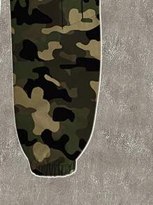 Sparklyn 2 件套青少年女孩休闲迷彩印花 T 恤，带有熊图案和工装裤套装，适合夏季 - 軍綠色 - 查看 4