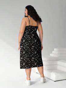 SHEIN EZwear 大码女式花卉印花细肩带长裙，沙滩装，波西米亚风格，春季服装，节日派对长裙，夏威夷连衣裙，休闲女式连衣裙，露背印花开衩下摆休闲长裙 - 彩色 - 查看 2