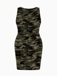 Slaydiva 大码无袖迷彩印花修身休闲连衣裙