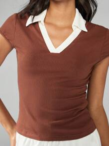 MISSGUIDED Retro Style Ribbed Knit Baby Tee Contrast Collar Short Sleeve Top Preppy Tennis Look V-Neck Fitted Y2K Fashion Basic Essential College Casual Daily Wear - Brown - View 6