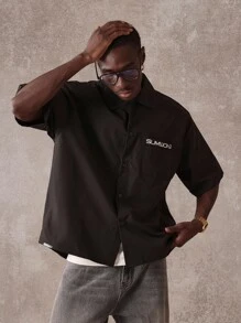 SUMWON Chemise de travail à manches courtes avec boutons, style créateur, streetwear, tenue de travail, décontractée, légère, été, printemps, graphiques personnalisés - Noir - Voir 2
