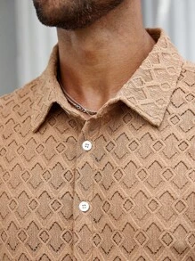 Manfinity Homme 男士大码休闲单排扣纹理短袖衬衫，夏季男士夏季衬衫，男士夏季衬衫 - 棕色 - 查看 2