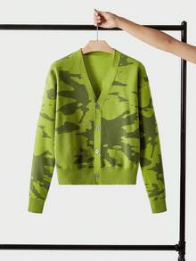 Manfinity Roghcode Men's Casual Contrast Color Button Front Cardigan, Autumn/Winter Green Cardigan Camo Cardigan Camouflage Sweater Green Camo Sweater Camo Zip Up Sweater Camouflage Cardigan Green Sweater Back To School Y2K Thick Graphic Gray-Green OVERSIZE Street - Multicolor - View 4