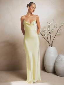 L'Amorae 优雅的奶油黄缎面露背围脖细节长裙