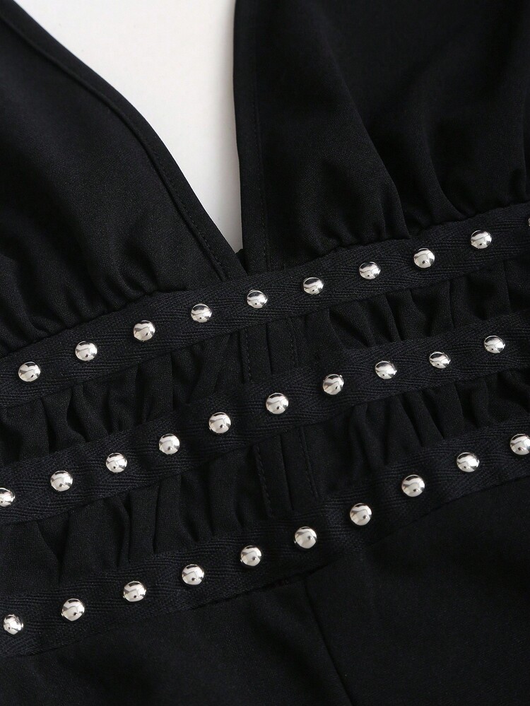 Sweetra 性感V领铆钉露背连体裤，夏季时尚别致的设计 - 黑色 - 查看 6