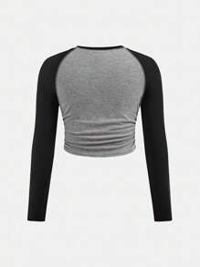 SHEIN Top corto ajustado con bloque de color, manga raglán y cintura fruncida para niña preadolescente, para uso casual diario, de vuelta a la escuela - Gris Oscuro - Ver 6