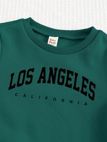 Cozy Pixies Bộ 3 áo hoodie cổ tròn tay dài in chữ mềm mại lót nhiệt cho bé trai, quần rút dây và áo ba lỗ không tay mùa thu đông - Màu xanh lá cây đậm - Xem 5