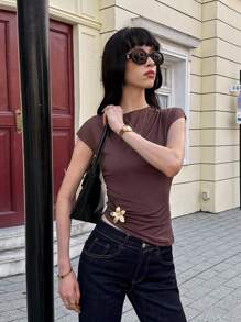 SHEIN Unity Áo thun tay ngắn nữ dáng ôm kim loại bất đối xứng, thiết kế độc đáo - Cà phê nâu - Xem 5