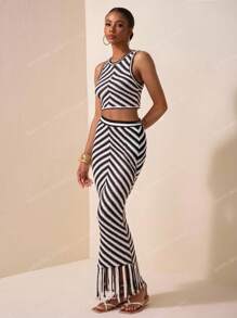 Zivah 2025 Summer New Casual Vacation Black And White Colorblock Round Neck Sleeveless Short Sweater Vest + Long Tassel Hem Skirt Women Sweater Two Pieces Set, Daily Outing, Back To School, Vacation, Boho, Nomadic, Party Gathering, Festival, Independence Day, Travel, Brunch Outfit, Airport Outfit,Commuting-A