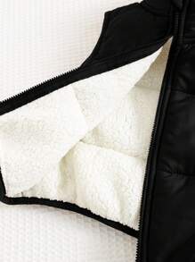 Cozy Pixies Bộ 3 áo hoodie cổ tròn tay dài in chữ mềm mại lót nhiệt cho bé trai, quần rút dây và áo ba lỗ không tay mùa thu đông - Màu xanh lá cây đậm - Xem 3