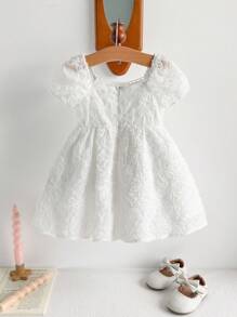 Cozy Pixies Vestido casual y versátil para niña con patrón floral 3D, sin mangas y con cintura ceñida - Blanco - Ver 2